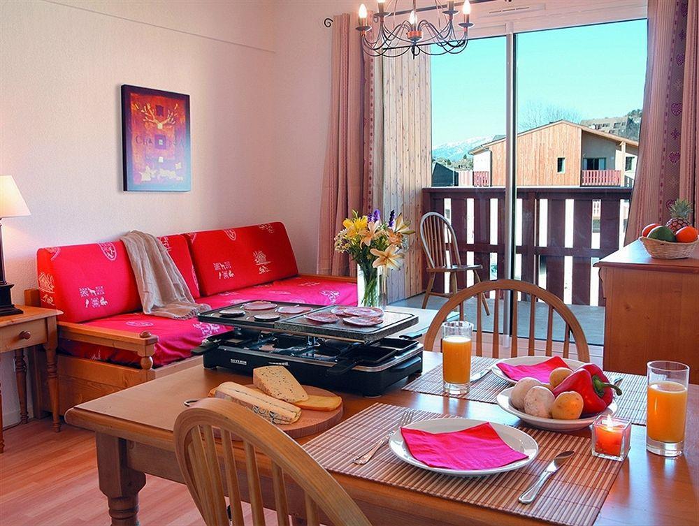 Residence Nemea Les Chalets Du Belvedere Font-Romeu-Odeillo-Via Exterior foto